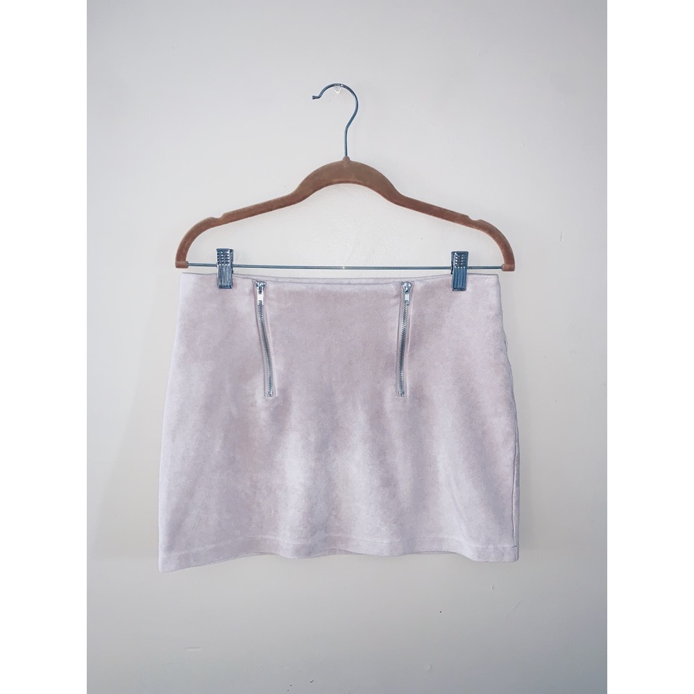 Creme mini skirt